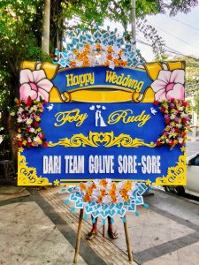 KARANGAN BUNGA PAPAN PERNIKAHAN SEMARANG