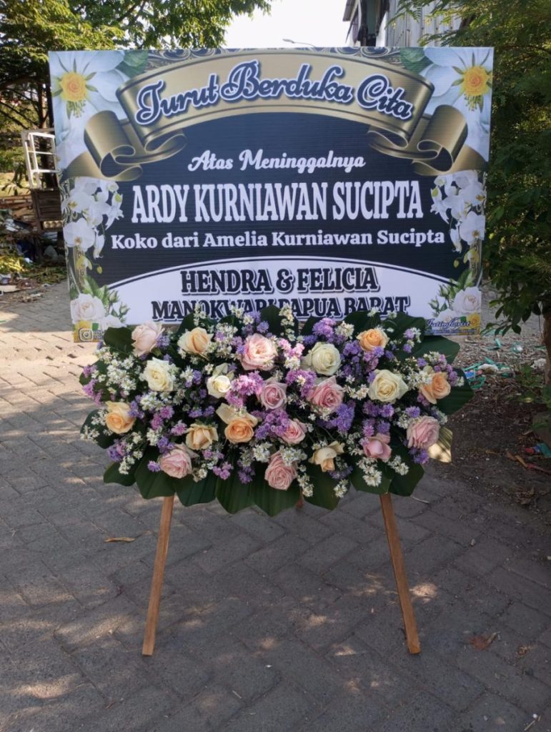 KARANGAN BUNGA PAPAN MINIALIS Demak