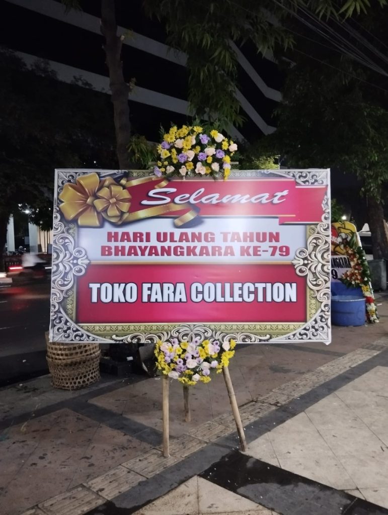 karangan bunga papan hut bhayangkara Demak dari raja florist toko bunga terbaik di Demak