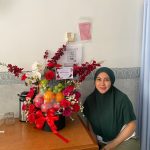 Raja FLorist - Toko Bunga Demak Terkenal menghadirkan produk parcel buah dengan hiasan bunga premium. makin berkesan dengan isian buah premium